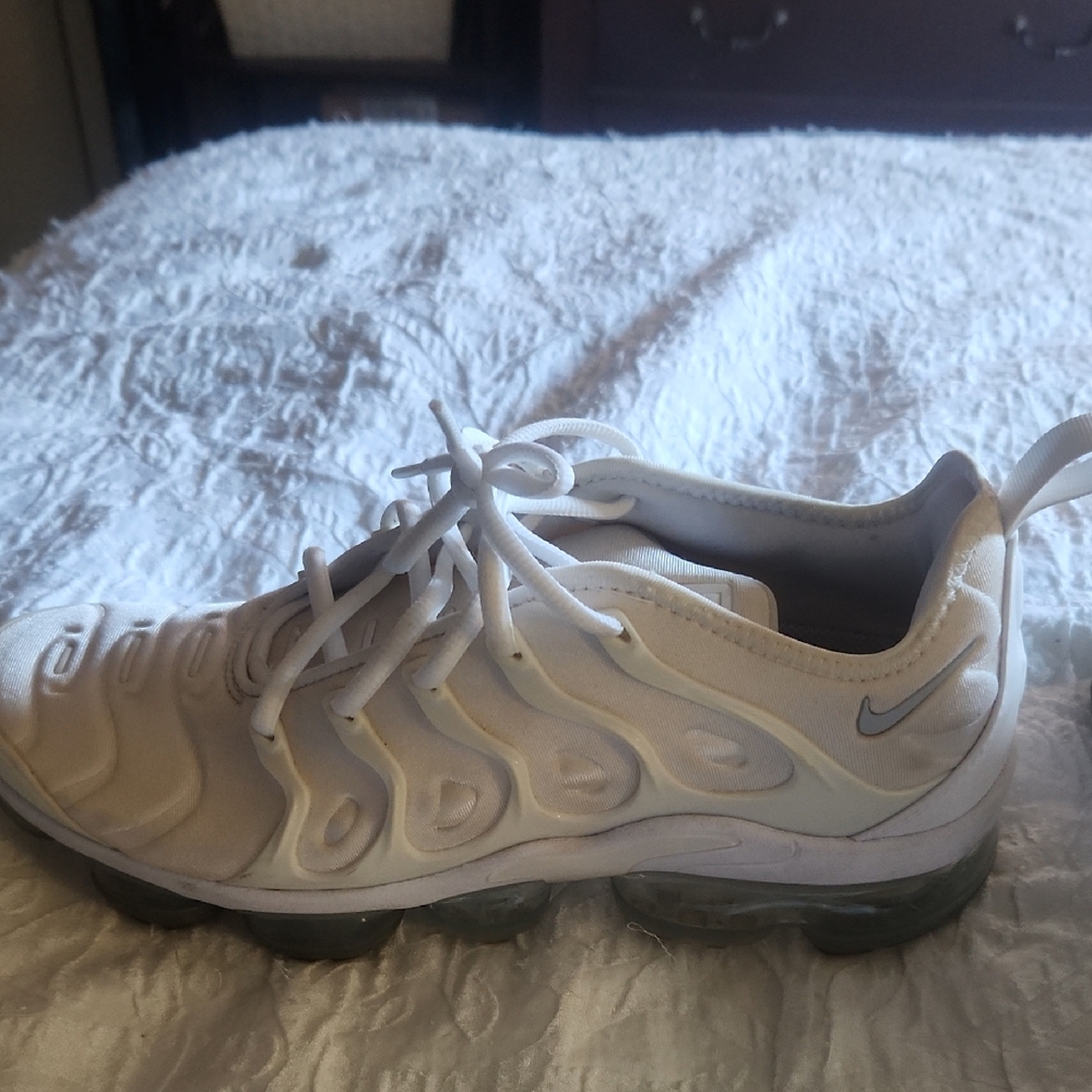 Nike Air VaporMax Plus in White